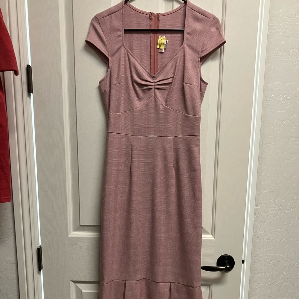 Stop Staring 50’s style wiggle dress with pleats size M